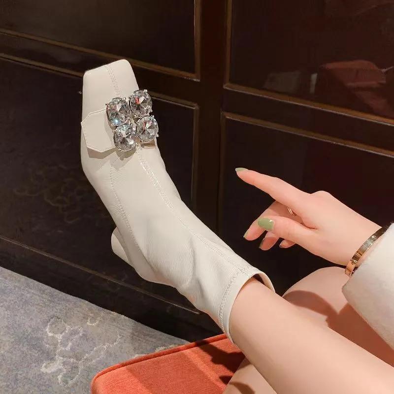 Новые осенне-зимние женские короткие ботинки кристально-белые черные на молнии для вечеринок и работы, ботильоны, теплая обувь, женские ботинки