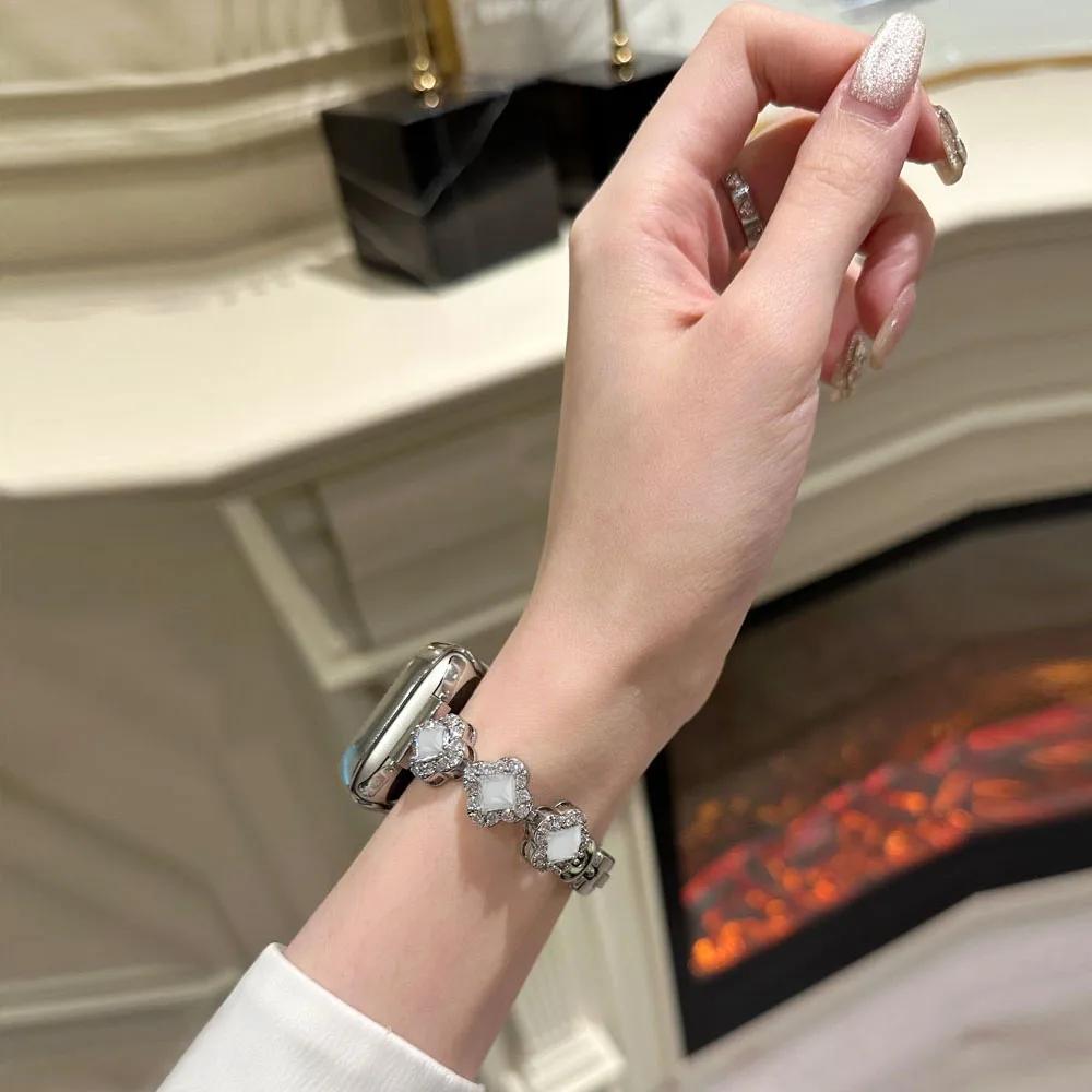 Блестящий тонкий чехол с бриллиантами «Четырехлистный клевер» для Apple Iwatch Series 9 7 8 6 5 4 Ultra 2 Watch Series 49 мм 38 мм 40 мм 41 мм 44 мм 45 мм