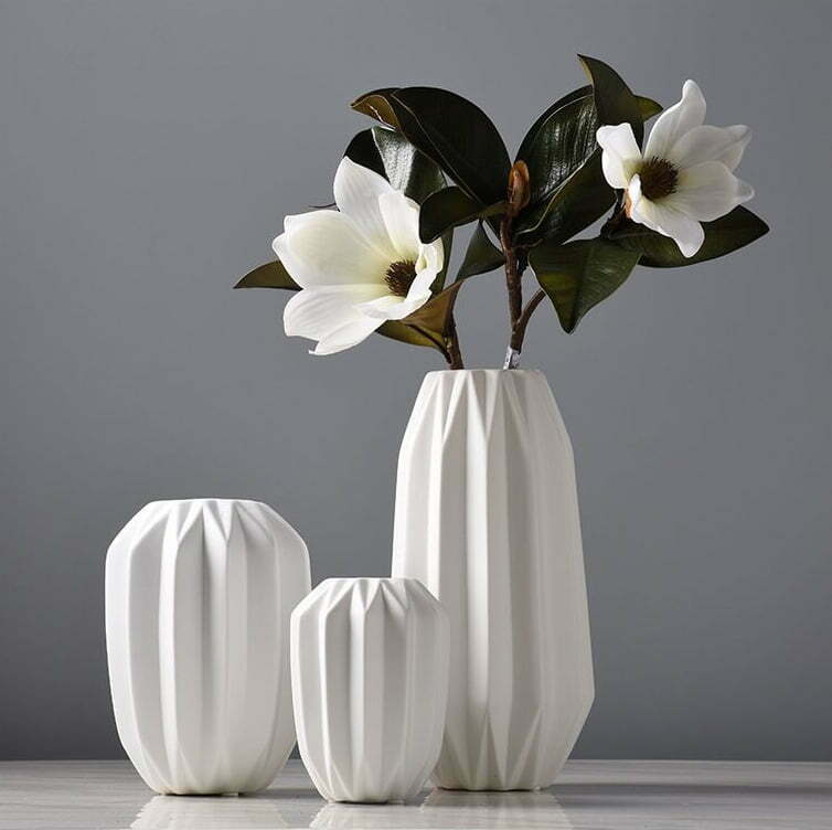 White Decorative Ceramic Vase with Ribbed Edges Milano - 21cm