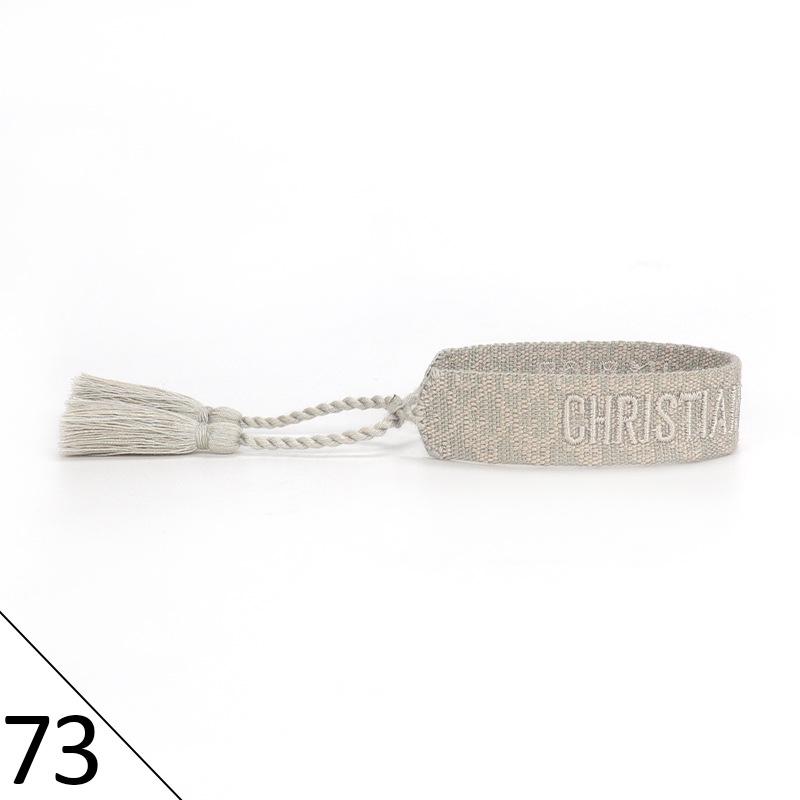 Браслет дружбы ручной работы с вышивкой и кисточками для женщин