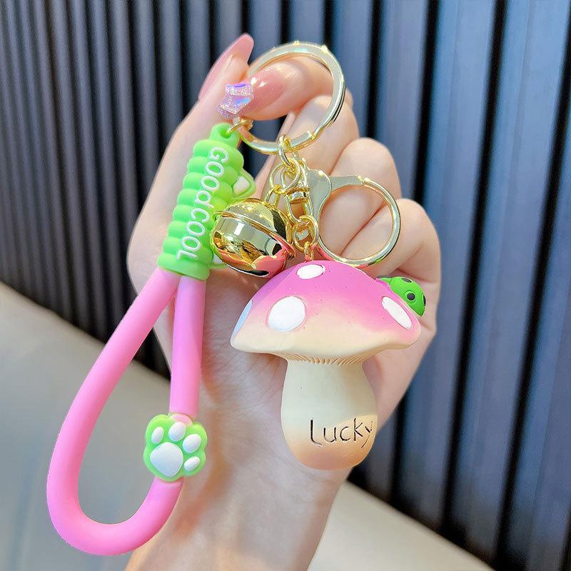 Творческий счастливый брелок в виде гриба из смолы для леди, милый автомобильный брелок для сумки, кулон, аксессуары, подарки