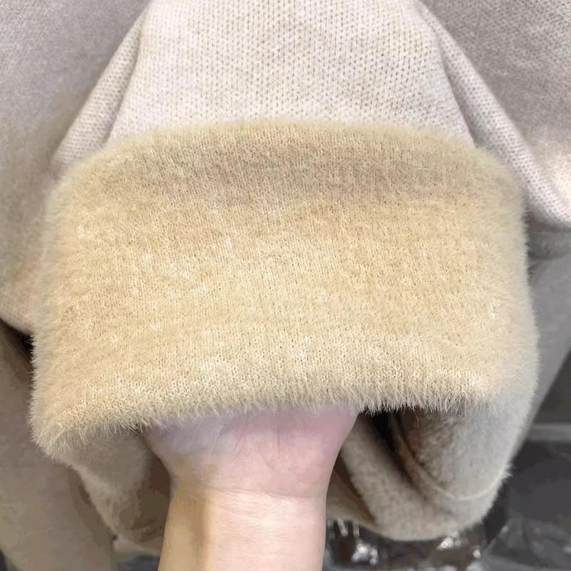 Женский цельный бархатный свитер с полувысоким воротом и толстым бархатным нижним слоем. Верх из трикотажной рубашки на осень/зиму