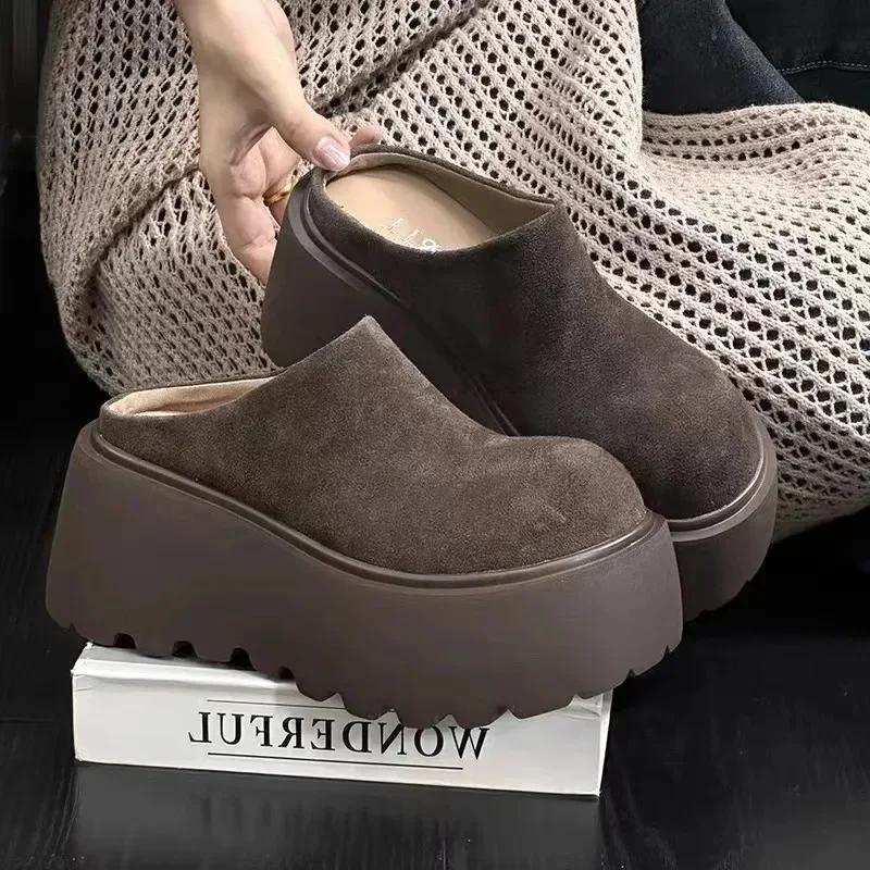 Женские модные закрытые мюли 2024new женские тапочки для увеличения роста весна-осень замшевые дизайнерские тапочки на толстой подошве Zapatilla