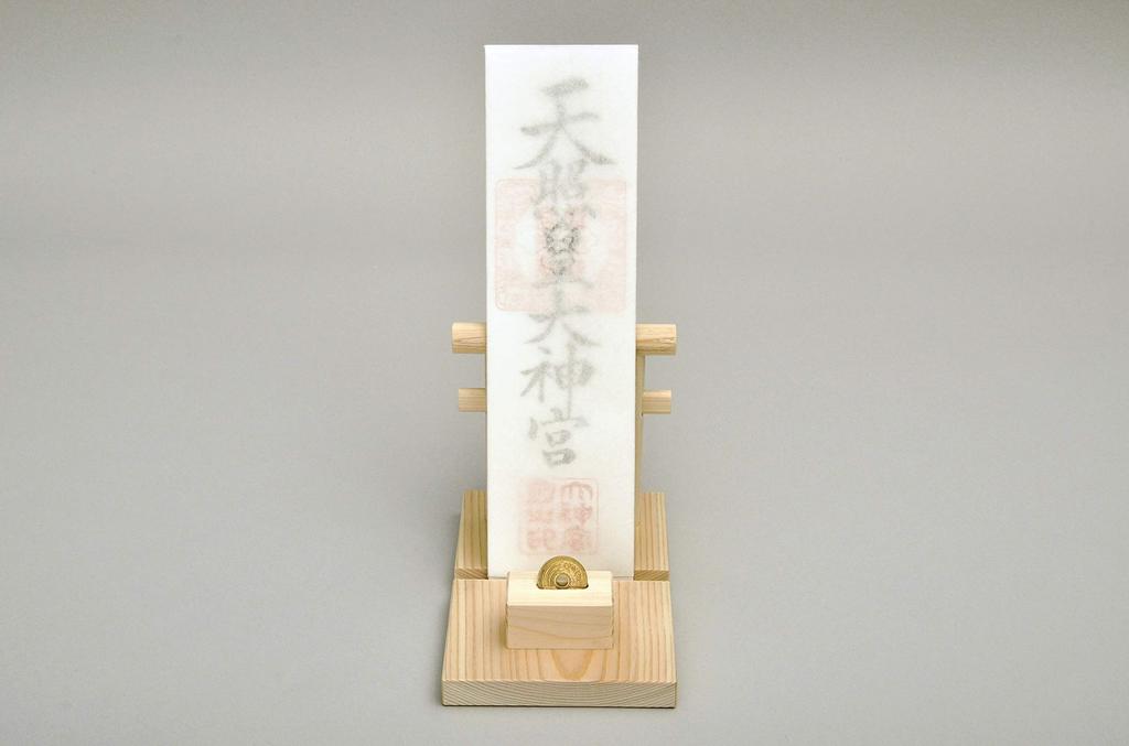Sakai Sangyo Hinoki Ofuda Holder, Simple Shinto Shrine, Hinoki Ofuda Holder, Made In Japan, Hinoki Wood, Mini, Standing Type, Holds Bills, Simple,