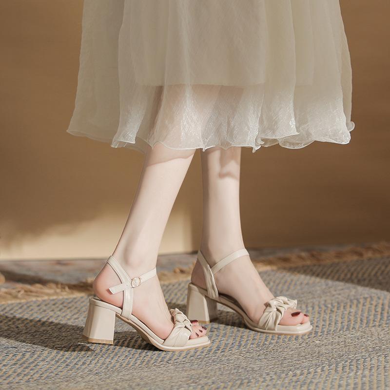 Модные сандалии на высоком каблуке из мягкой плиссированной кожи женские однотонные sandalias de mujer лето 2025 женские элегантные летние туфли sandales