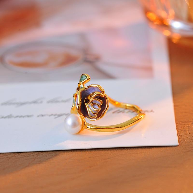 Ретро Эмалевое Кольцо с Открытым Цветком - Винтажный Стиль с Дизайном Капли