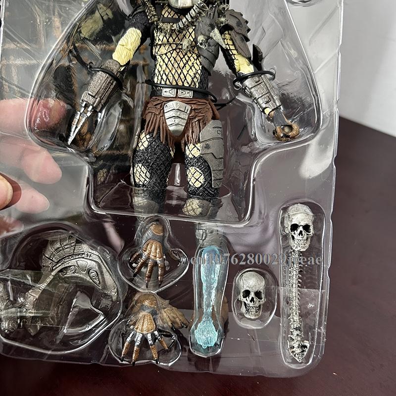 Alien Jungle Hunter Predator Action Figure Aliens vs Predator Model Doll Bookshelf Statue Joint Movable Toys Gift for Kids