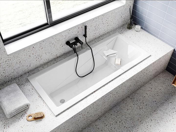 ILLUSION gold wall-mounted bathtub faucet from Besco