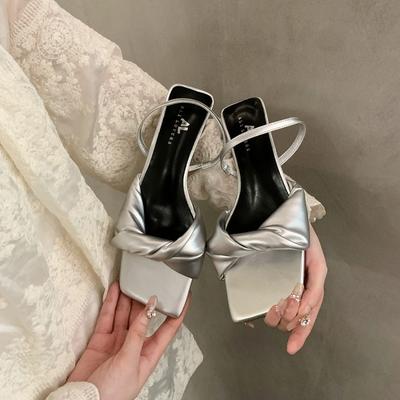 Мода 2024 ретро женские сандалии лето средний оригинальный средний новый мода снаружи рим копыта каблуки слайды слип