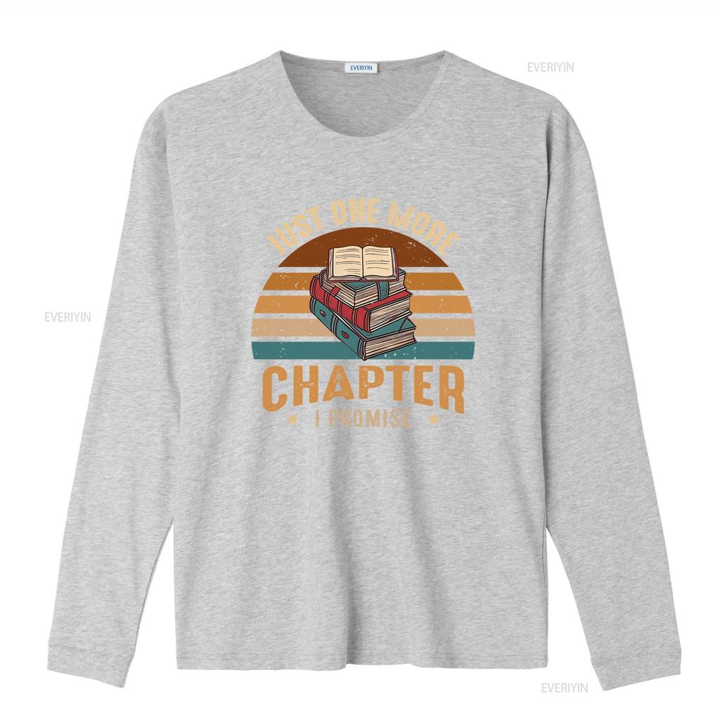 Just One More Chapter T Shirt Retro Stacked Books Design for Book Lovers Reading Enthusiasts vintage Washed graphic homme