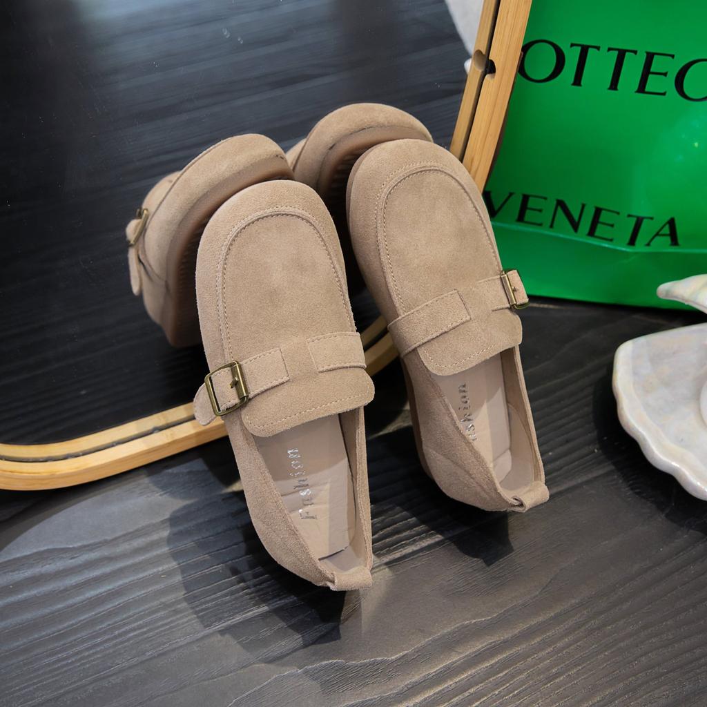 2025 Spring New Soft-soled Soft-faced Matte Fashion Doudou Shoes One-pedal Flat-soled Single Shoes Women's Versatile Mother Shoes