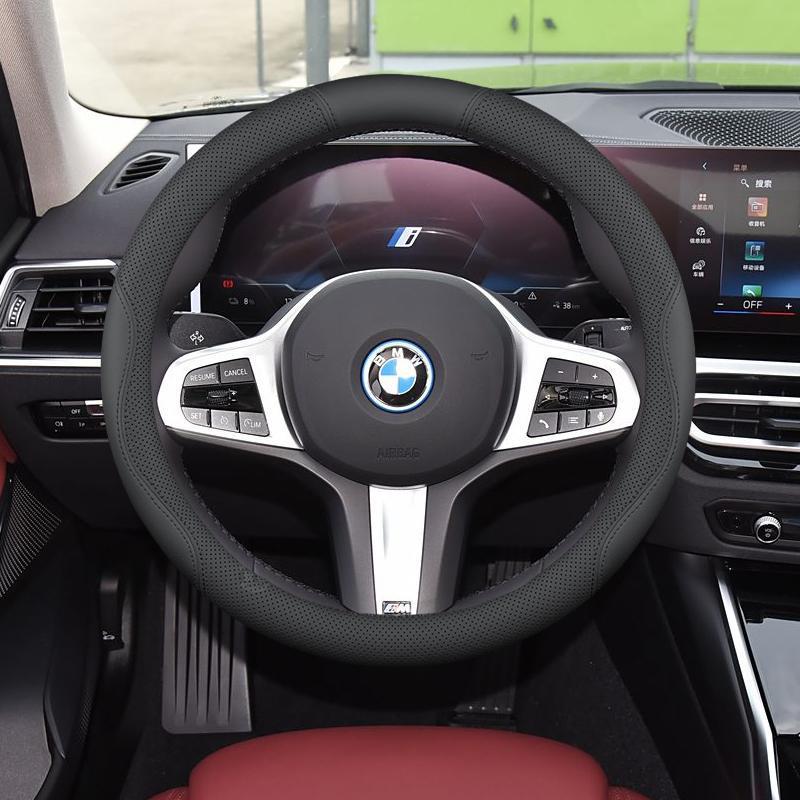 Odorless, non-slip steering wheel cover for BMW i3, i5, ix1, ix3, 5 Series & new energy vehicles; stitch-free design.