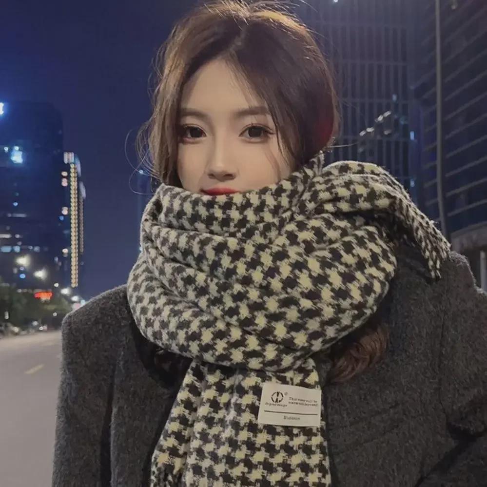 Trendy Korean Plaid Knit Scarf: Retro, Versatile, and Warm for Winter