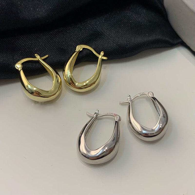 Серьги-иглы из серебра 925 пробы: Простые европейские и американские глянцевые пряжки для ушей для женщин в холодном стиле