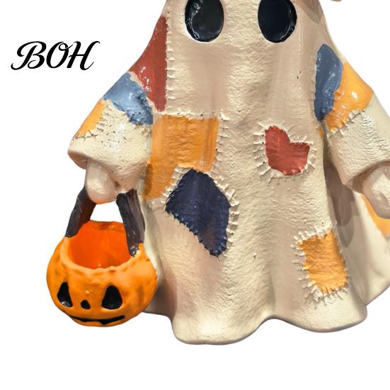 Holding Lantern Ghost Figurine Halloween Lighted Patchwork Figurine, Light-Up Bow with Pumpkin Decoration Lamp Lantern, Ghosts for Holiday Party Warm