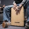 Кахон Donner, Перкуссионный инструмент, Полноразмерный деревянный ящик-барабан с гитарными струнами, Сумка для кахона, Резиновые ножки и струны, Элегантная береза, 30*30*48см (ДКД