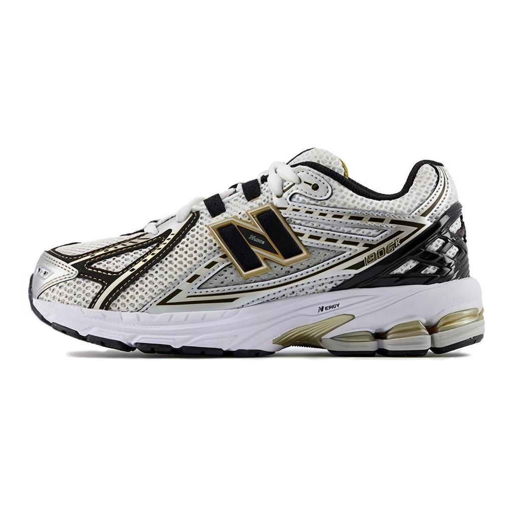 New Balance 1906R для больших детей Широкие 'Металлический серебристый Металлический золотой' (унисекс) Металлический серебристый / Металлический золотой Повседневная обувь для детей GC1906RA W