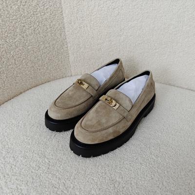 Кожаные туфли в британском стиле с круглым носком, глубоким вырезом, толстой подошвой, застежкой на один ремешок, маленькие кожаные туфли, женские весенне-осенне-зимние новые лоферы, одинарные туфли