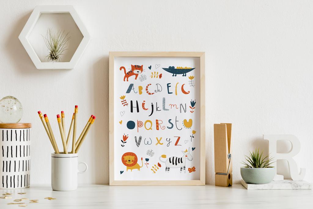 Плакат с буквами алфавита