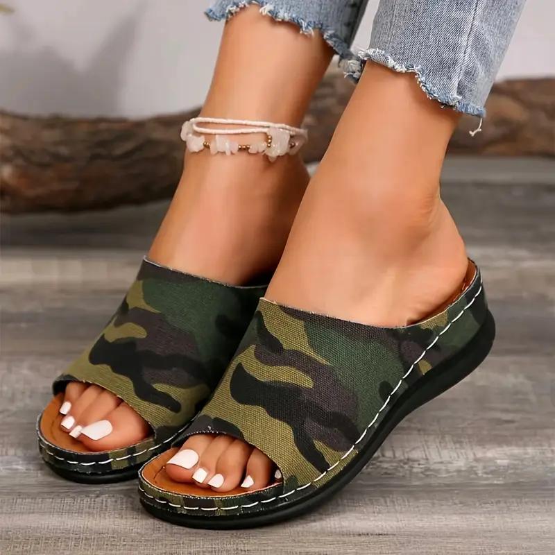 Женские босоножки на танкетке с зеленым камуфляжным принтом и резиновой подошвой, подходящие для активного отдыха на природе и на пляже, пляжная обувь, женские сандалии