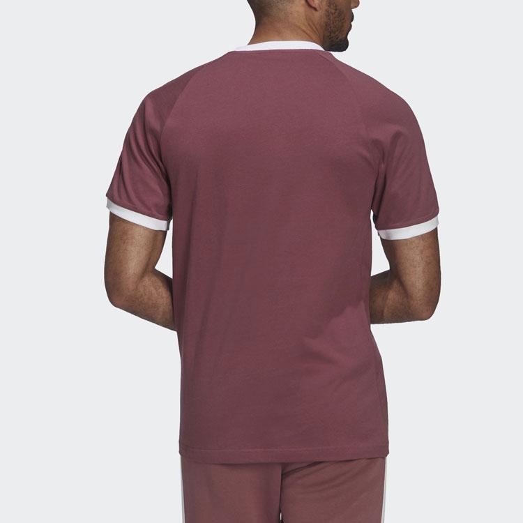 Adidas Полосатая вышитая футболка с коротким рукавом и логотипом, мужские топы, темно-красного цвета HE9548