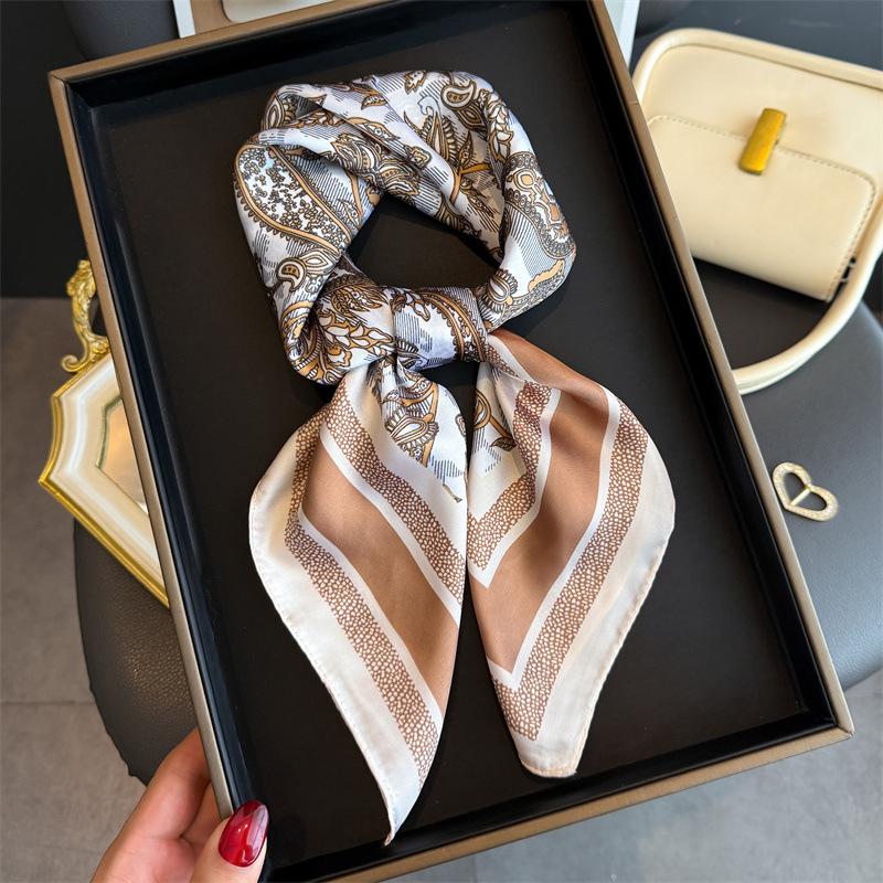 New Fashion 70X70cmPrinted Women's Scarf Pashmina Silk Scarf Square Shawl Decorative Headband Neck Luxury Design Bandana