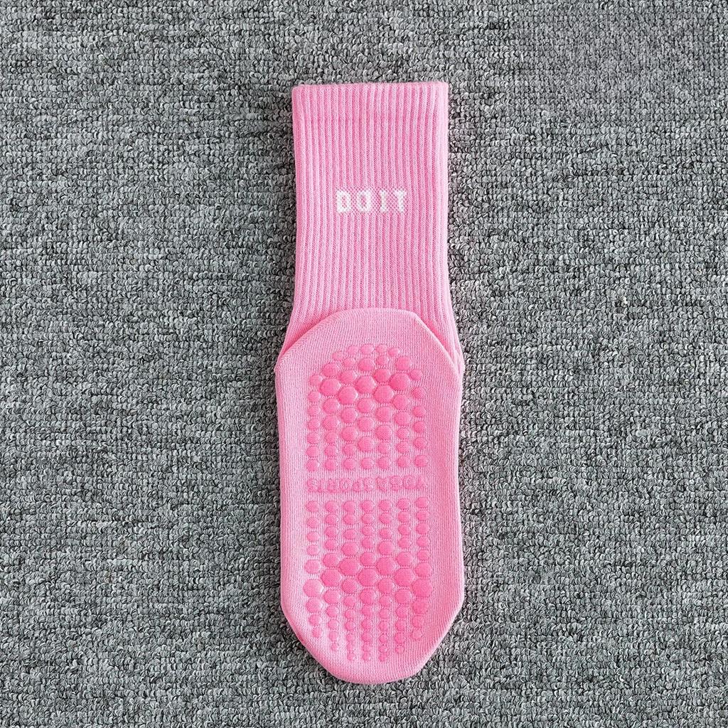 Женские фитнес-носки до щиколотки, модные носки средней длины для пилатеса и йоги, противоскользящие, влагоотводящие, дышащие, носки-следки для спортивных занятий