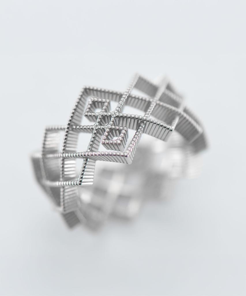 Vivus Prio Bold White Gold Silver Ring
