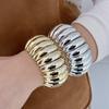 Преувеличенный трендовый уличный снимок, простой спиральный браслет-змея с кольцом B, персонализированный модный браслет с гальваническим покрытием