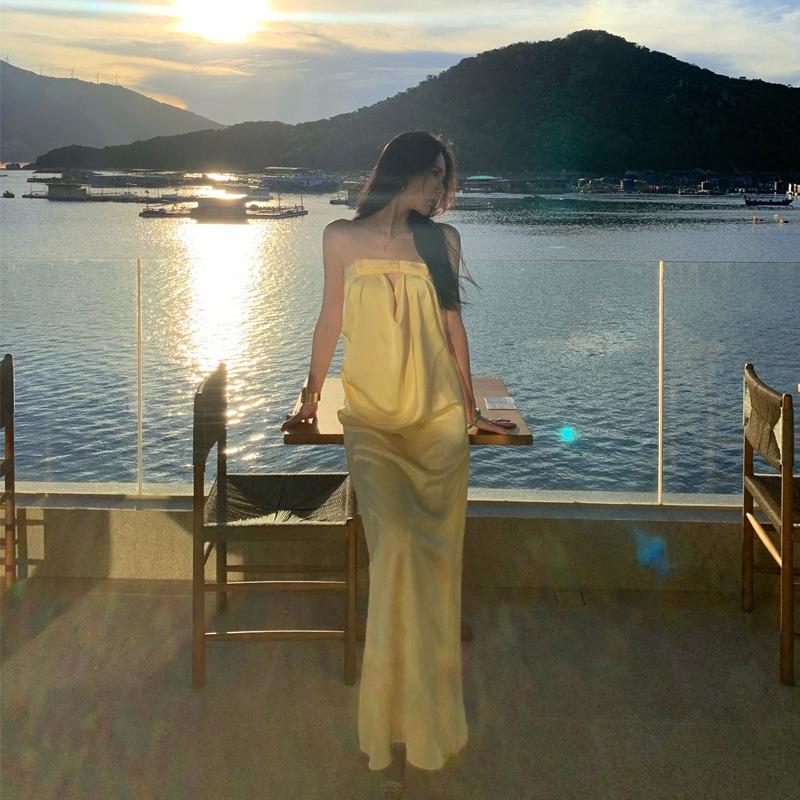 Madai Kota Kinabalu Seaside Travel Beautiful Yellow Tube Top Dress Female Sexy Backless Word Holiday Dress