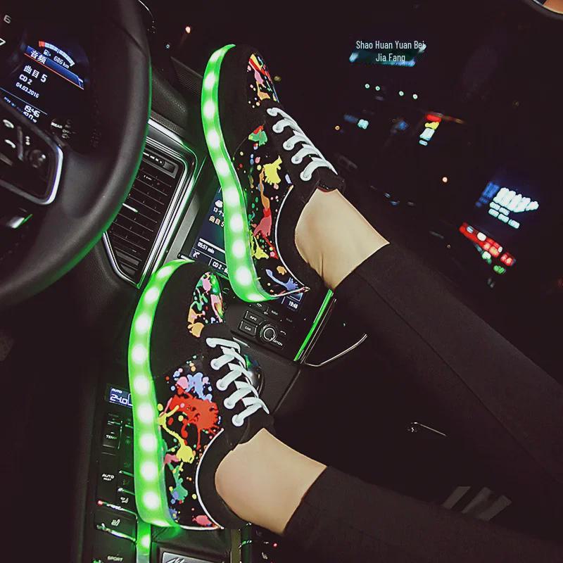 Летние кроссовки для пар с граффити и светодиодной подсветкой с зарядкой через USB