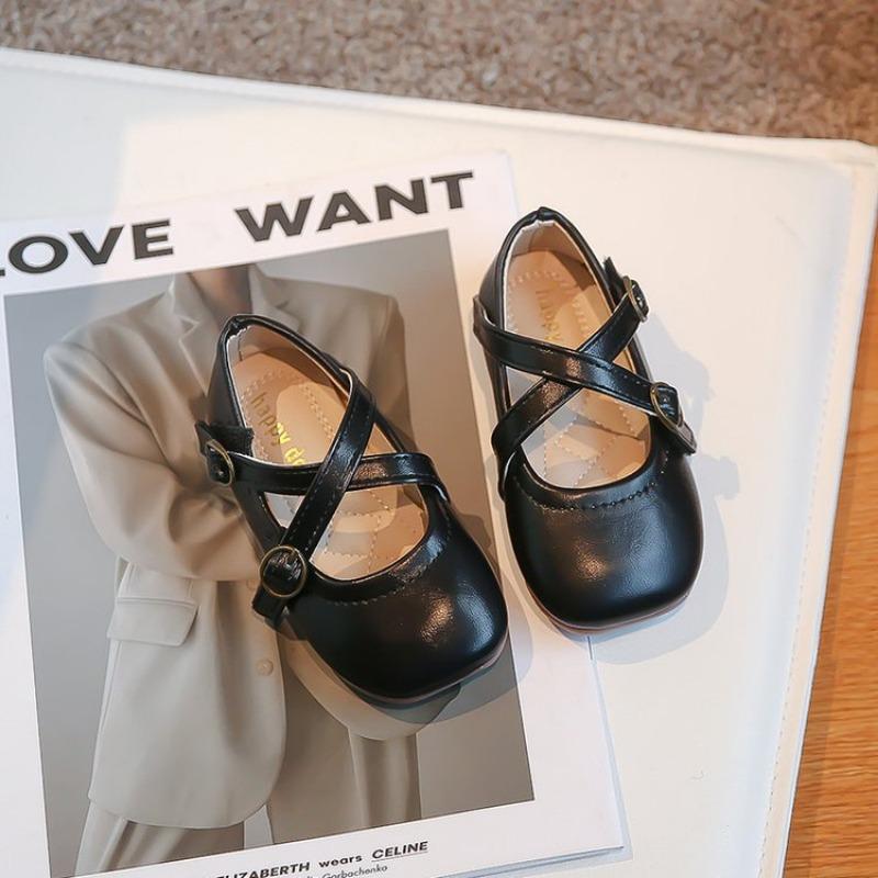 Новые мокасины для девочек с квадратным носком, универсальные, мягкие, детские, модные, простые, нескользящие, детские, кожаные туфли на платформе, однотонные