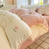 Утолщенный комплект из четырех предметов из молочного флиса, вышитый коралловый флисовый пододеяльник, теплое постельное белье, флисовая простыня комплект из трех предметов