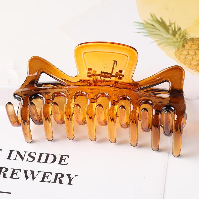 Korean-Style Geometric Hair Clips: Large Size, Versatile Hollow Ponytail & Grab Clips for Women