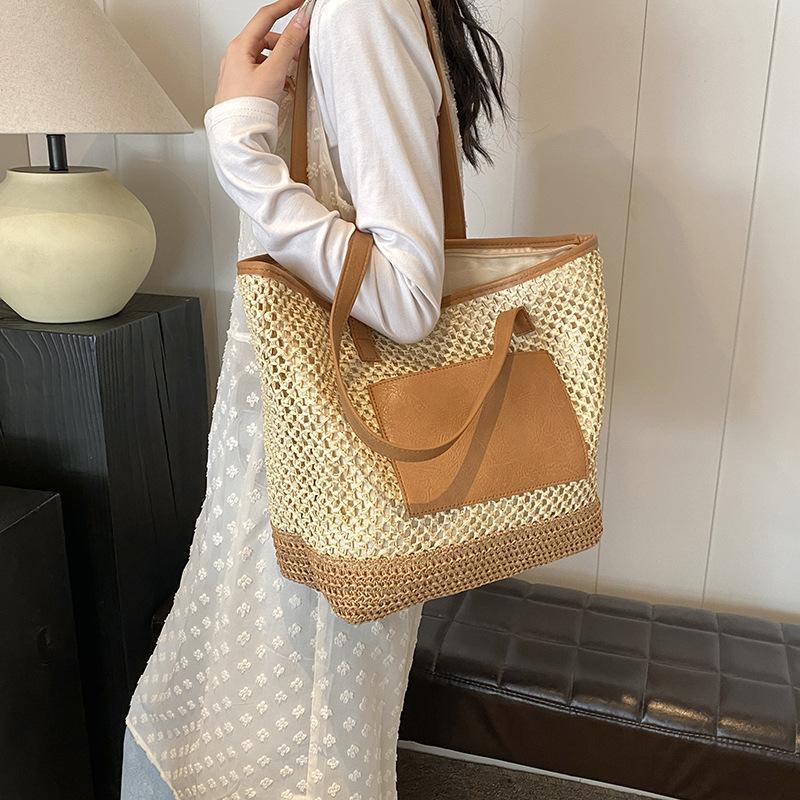 Summer Straw Woven Bag for Women New Large Capacity Woven Shoulder Bag Seaside Vacation Beach Commuter Tote Bag