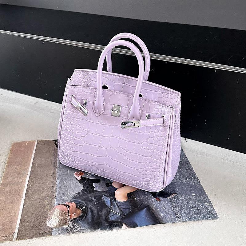 Fashion crocodile pattern portable platinum bag women's new high-end texture shoulder messenger bag European and American retro