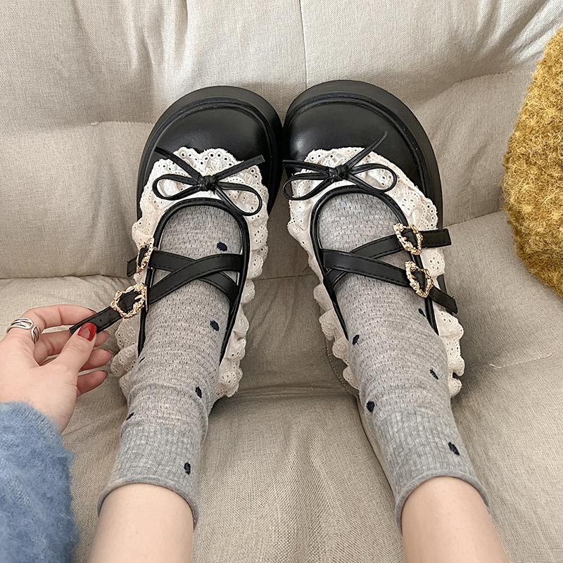 Черный бант, светлый подъем, платформа, маленькие кожаные туфли для женской коллекции весна-осень 2025 года, универсальная юбка, одинарные туфли Мэри Джейн.