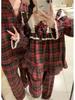 Комплект домашней одежды в корейском стиле для пар на осень/зиму, красный клетчатый с кружевом: Удобный и Милый.