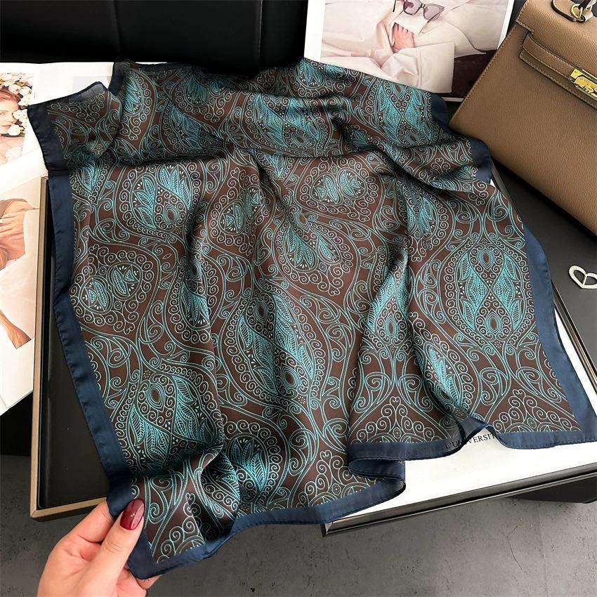New 70cm Small Square Scarf Paisley Pattern Retro Ethnic Printed Scarf Hijab Female Headband Kerchief Luxury Neck Tie Shawl Wrap