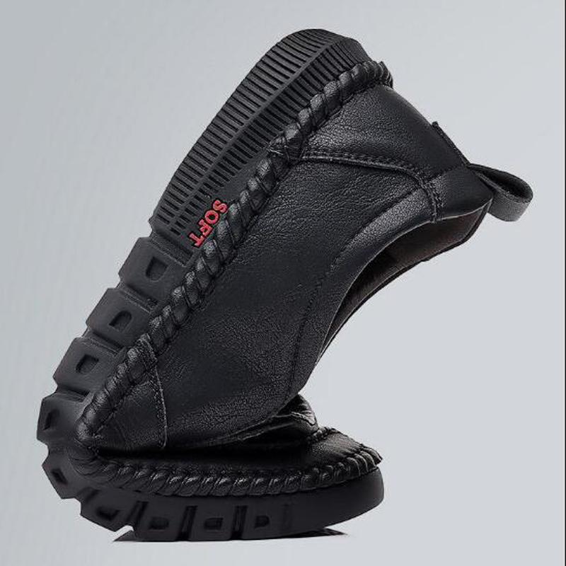 Модные новые мужские туфли из натуральной кожи, дышащие, скользкие, прочные, мягкие, для вождения, модные универсальные туфли на плоской подошве, мокасины D09