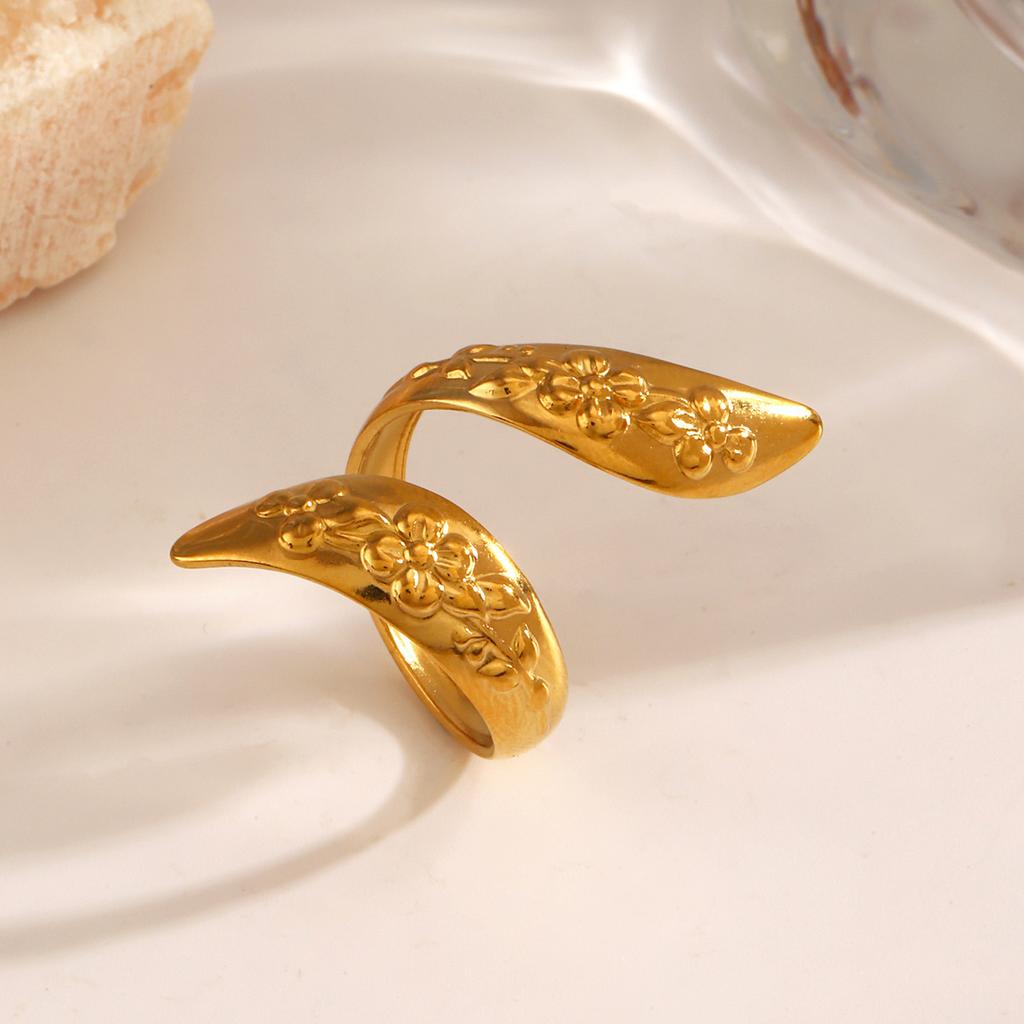 Vintage Gold-Plated Flower Ring Designer Zircon Stainless Steel Minimalist Floral Rings Wholesale Products