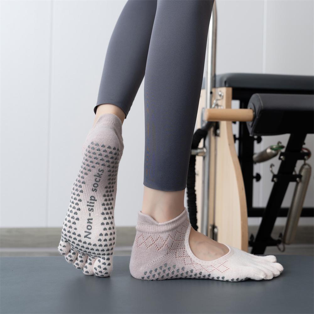 Носки ToeSox с открытой спиной, нескользящие, для йоги и пилатеса, с пятью пальцами — всесезонное качество