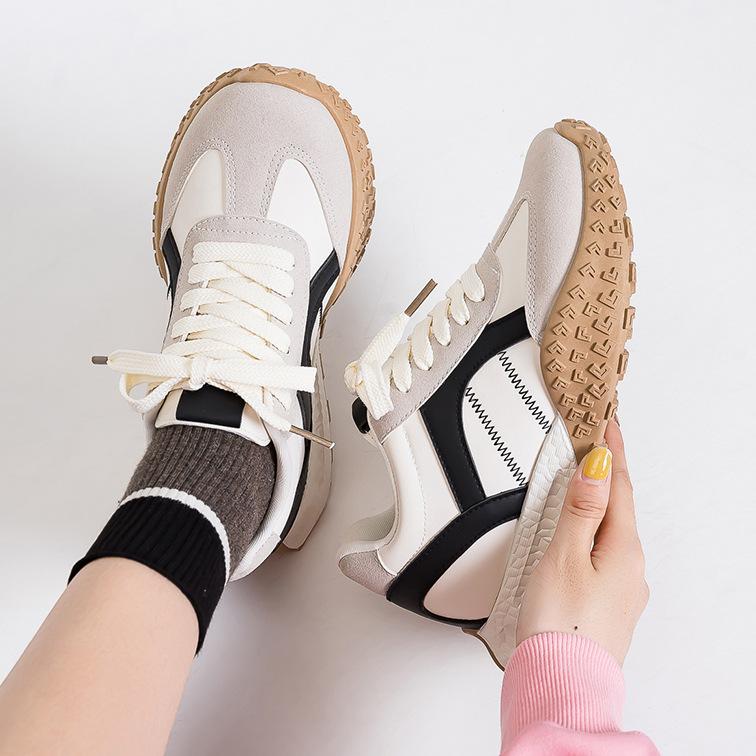 Женские новые повседневные спортивные кроссовки на толстой подошве с внутренней платформой, увеличивающей рост, в стиле академии, маленькие универсальные немецкие тренировочные кроссовки F8867