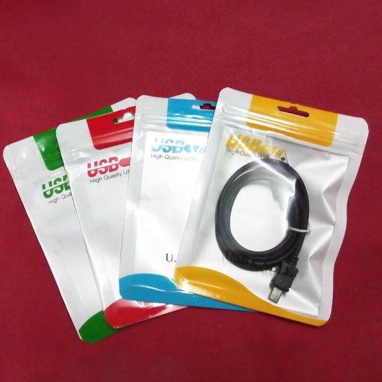 100 шт. пластиковый закрывающийся USB-кабель для передачи данных, упаковочная сумка с отверстием для подвешивания