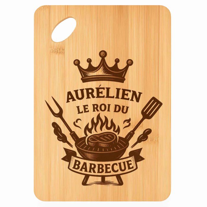Planche à découper Aurélien Roi du Barbecue - Plateau Apéro en Bambou Cadeau Gravé pour Homme Cuisine Barbecue