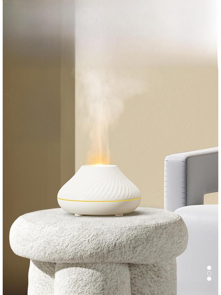 Seven-Color Flame Aromatherapy Humidifier & USB Atmosphere Lamp
