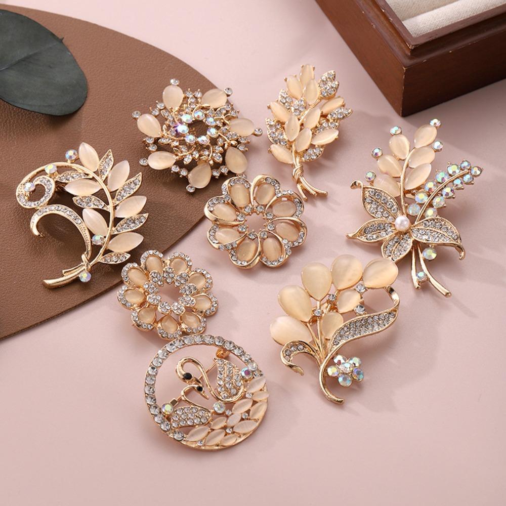 Anti-glare Alloy Pin Butterfly Rhinestone Brooch High-end Flower Brooch Women