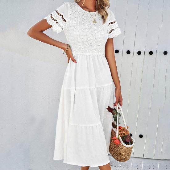 Женское платье с короткими рукавами и круглым вырезом трапециевидной формы со свободным подолом, плиссированным, лоскутным, однотонным