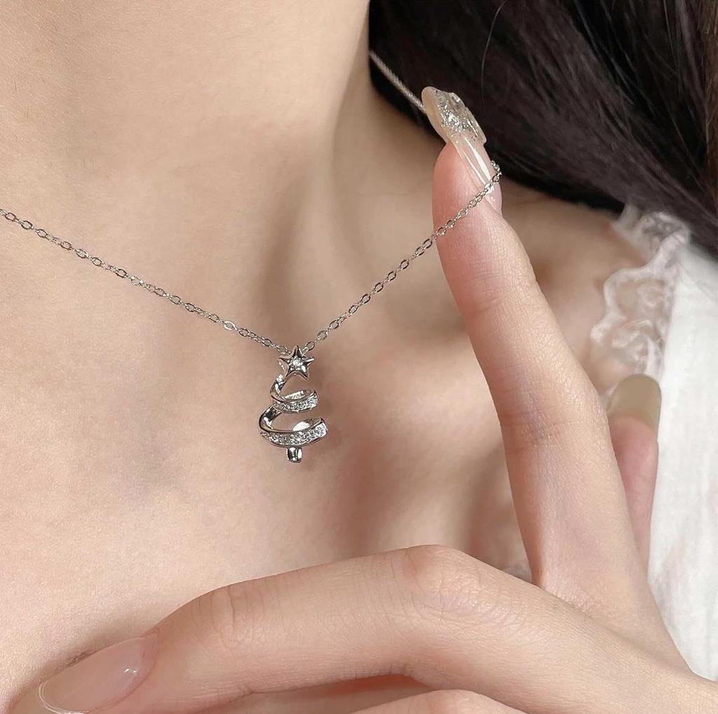 Lucky Star Sterling Silver Christmas Tree Women's Necklace - Light Luxury Niche Jewelry