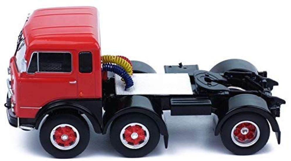 Ixo Fiat 690 T1 1961 Red/Black